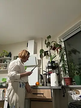 Snapshot of UmaTruewoman chatting on March 20, 12:15 am UmaTruewoman online show from March 20, 12:15 am