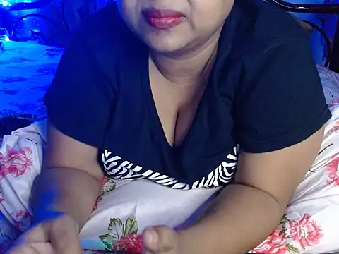 Snapshot of TASHa009 chatting on October 19, 5:02 pm TASHa009 online show from October 19, 5:02 pm