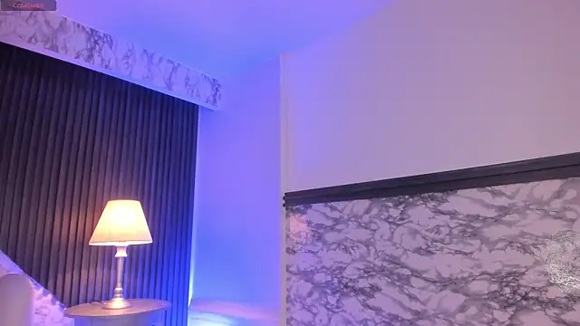 Snapshot of MeganDraco_ chatting on September 30, 12:21 pm MeganDraco online show from September 30, 12:21 pm