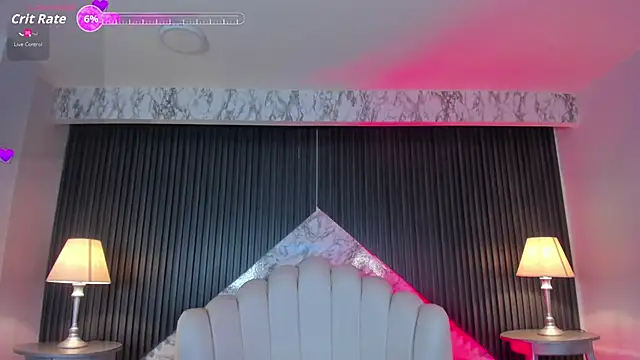 Snapshot of MeganDraco_ chatting on October 20, 12:27 pm MeganDraco online show from October 20, 12:27 pm