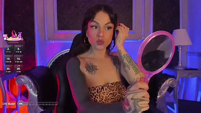 Snapshot of MeganDraco_ chatting on April 25, 1:03 pm MeganDraco online show from April 25, 1:03 pm