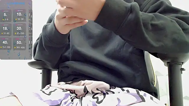 Snapshot of Jake_tripp chatting on December 7, 4:09 am Jake tripp online show from December 7, 4:09 am