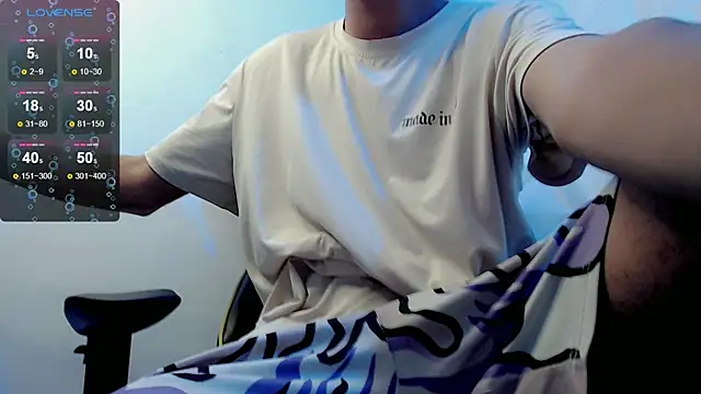 Snapshot of Jake_tripp chatting on January 25, 6:45 am Jake tripp online show from January 25, 6:45 am