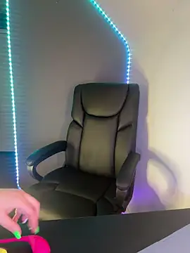 Vanilla-Cakebaum online show from March 6, 11:45 pm