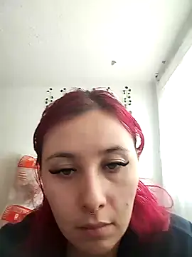 Snapshot of bonnie_moon_ chatting on December 10, 7:32 pm bonnie moon online show from December 10, 7:32 pm