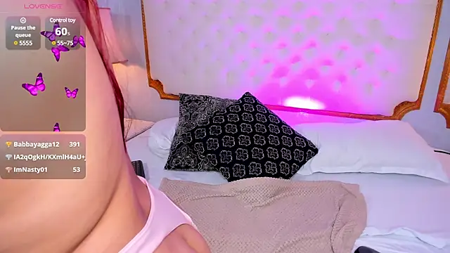 Paiige peach online show from February 28, 2:20 pm