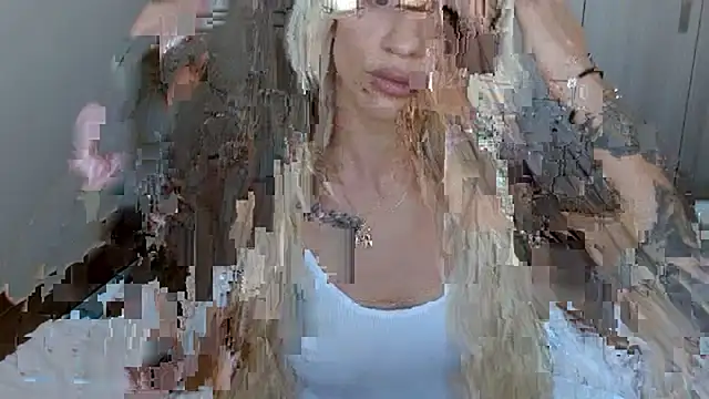 Snapshot of JuicyJanexo chatting on December 16, 7:46 am JuicyJanexo online show from December 16, 7:46 am