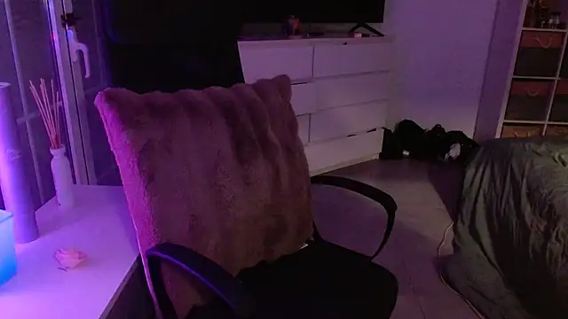 Snapshot of JuicyJanexo chatting on March 20, 6:40 am JuicyJanexo online show from March 20, 6:40 am