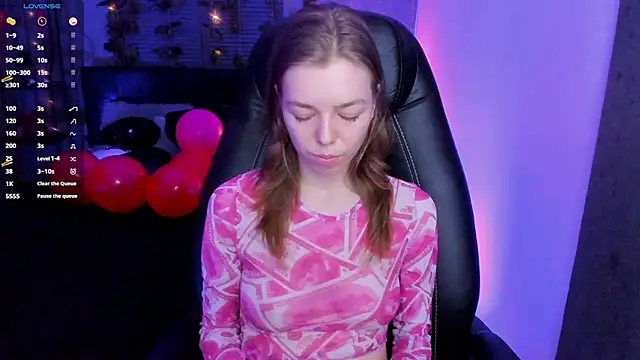 Tina Tayllor online show from February 25, 12:45 pm