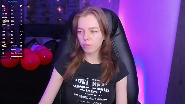 Tina Tayllor online show from February 26, 4:14 pm