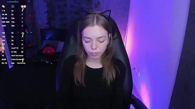 Tina Tayllor online show from February 28, 5:15 pm