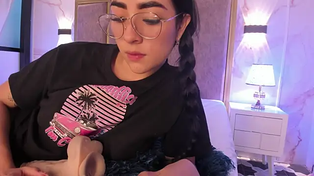 Susa1userma  online show from February 2, 11:00 pm