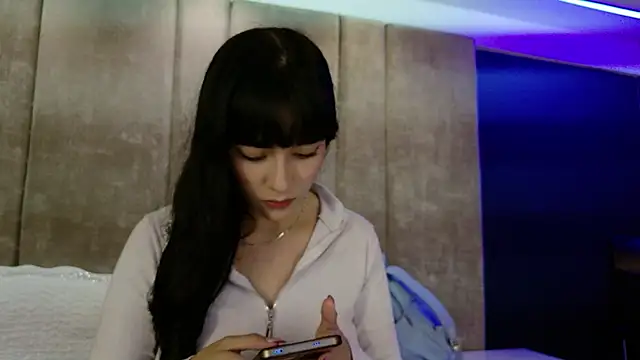 Susa1userma  online show from November 15, 7:43 pm