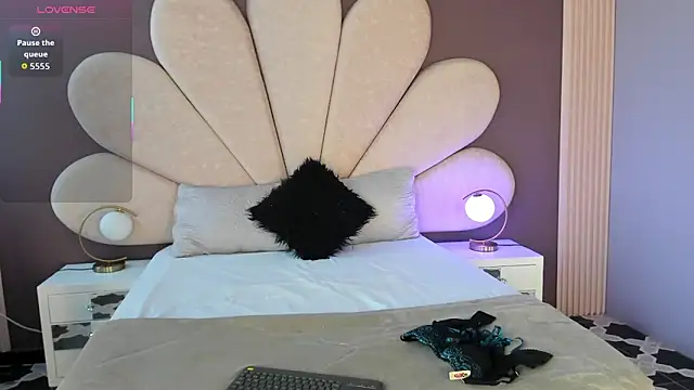 Susa1userma  online show from December 14, 12:10 pm