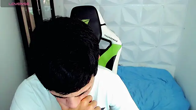 bby santi online show from December 11, 4:09 pm