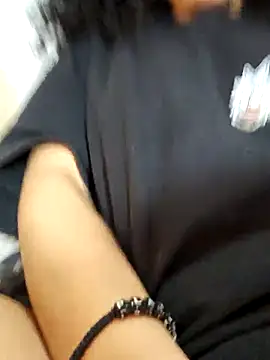 Snapshot of ELIZABETHFX chatting on October 30, 8:53 pm ELIZABETHFX online show from October 30, 8:53 pm