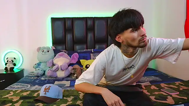 Brutal Sex Fucking online show from May 13, 6:27 pm