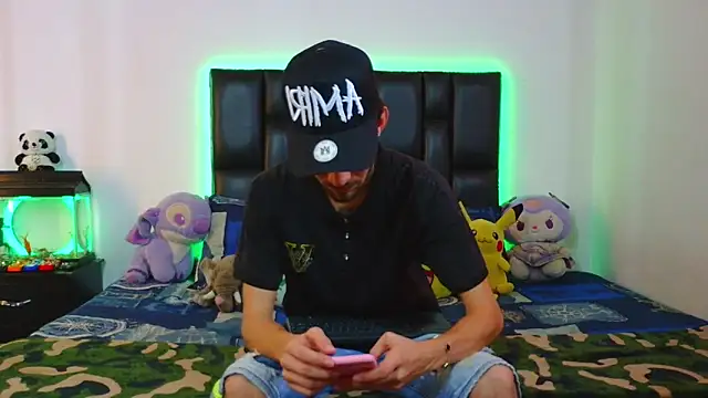 Brutal Sex Fucking online show from May 15, 8:27 pm