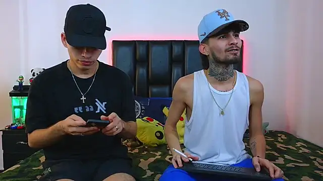 Brutal Sex Fucking online show from May 18, 10:59 pm