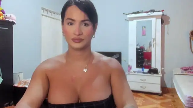 jennifer ts online show from October 29, 5:36 pm