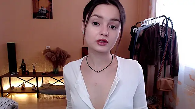 Snapshot of CuteRuby99 chatting on February 16, 10:21 am CuteRuby99 online show from February 16, 10:21 am