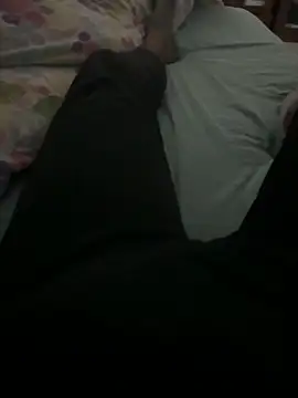 Snapshot of young1fucker chatting on October 21, 2:40 pm young1fucker online show from October 21, 2:40 pm