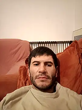 Snapshot of Gigolo4040 chatting on December 12, 4:32 pm Gigolo4040 online show from December 12, 4:32 pm