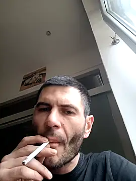 Snapshot of Gigolo4040 chatting on January 5, 11:15 am Gigolo4040 online show from January 5, 11:15 am