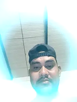 travieso2893 online show from November 12, 4:24 am