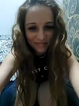Amira 17 online show from December 22, 7:10 pm