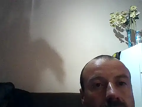 Nikolaiyy online show from May 8, 1:11 am