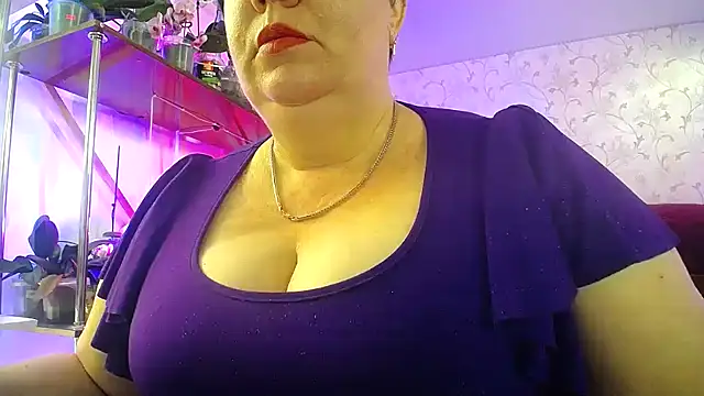  Sweet Woman online show from May 16, 6:32 am
