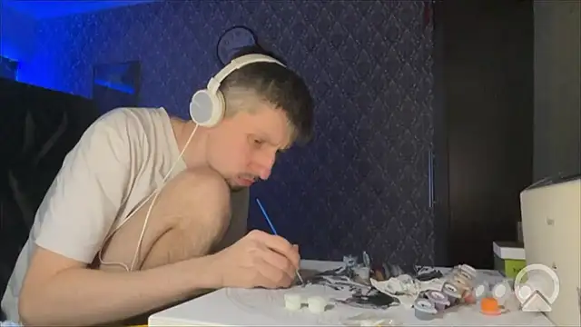 Snapshot of Aki-Laky chatting on December 20, 9:44 pm Aki-Laky online show from December 20, 9:44 pm