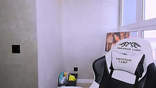 Snapshot of fancy_bunny chatting on January 10, 5:31 am fancy bunny online show from January 10, 5:31 am