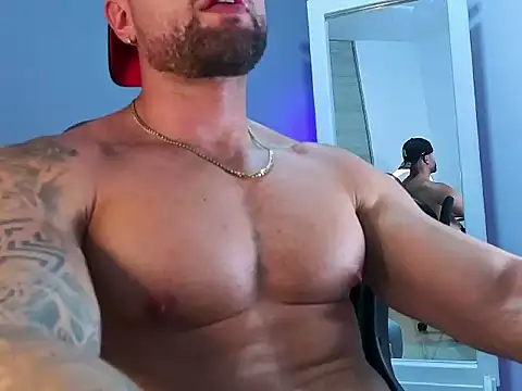 OwenMaximus814 online show from May 12, 9:34 pm