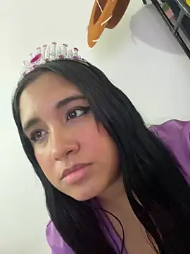 melyescobar online show from January 4, 12:05 pm