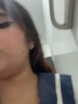 Snapshot of melyescobar chatting on June 25, 3:39 am melyescobar online show from June 25, 3:39 am