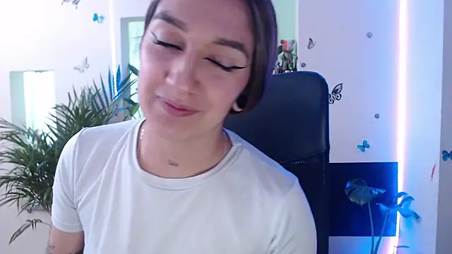 Snapshot of Lia-mitch chatting on September 16, 5:36 pm Lia-mitch online show from September 16, 5:36 pm