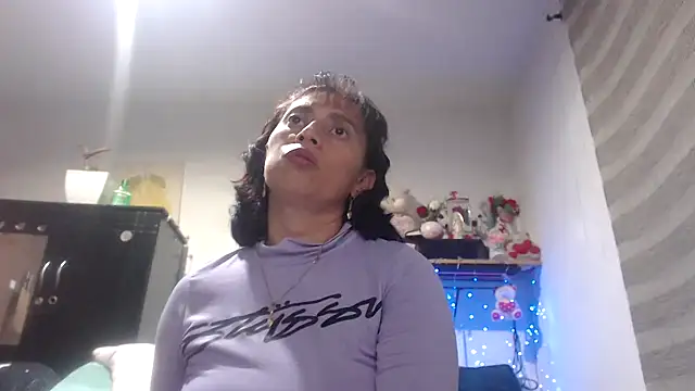 Snapshot of sexy_mary_69 chatting on October 16, 12:00 am sexy mary 69 online show from October 16, 12:00 am