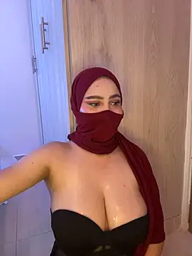 Snapshot of amaal_ chatting on November 26, 8:43 pm amaal online show from November 26, 8:43 pm