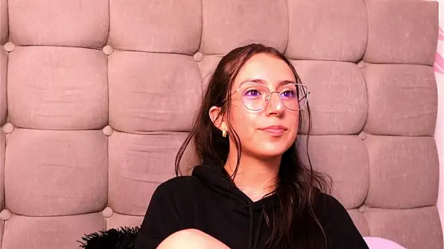 Snapshot of Sweet_Sammy_ chatting on October 22, 3:51 am Sweet Sammy  online show from October 22, 3:51 am