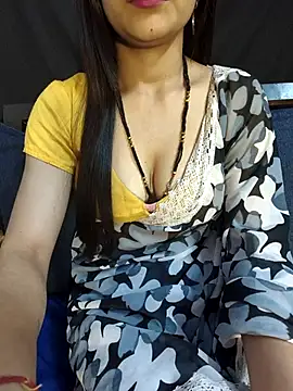 Snapshot of Bulbul_02 chatting on March 15, 5:24 am Bulbul 02 online show from March 15, 5:24 am