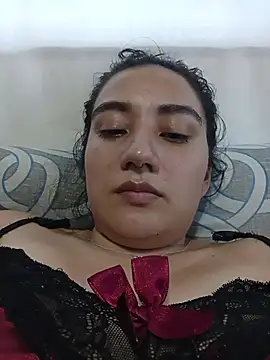 Hellen Alex online show from December 13, 8:04 pm