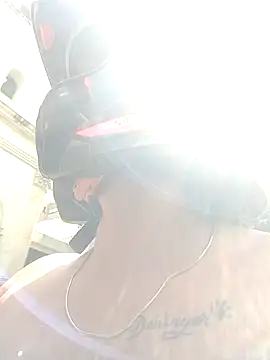 naughty-girl01 online show from January 10, 4:51 pm