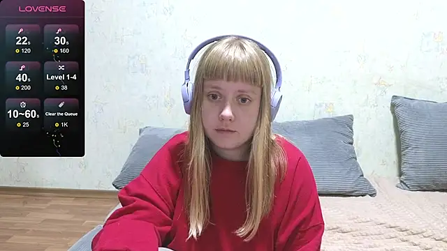 Snapshot of June_shy0 chatting on June 24, 7:51 am June shy0 online show from June 24, 7:51 am