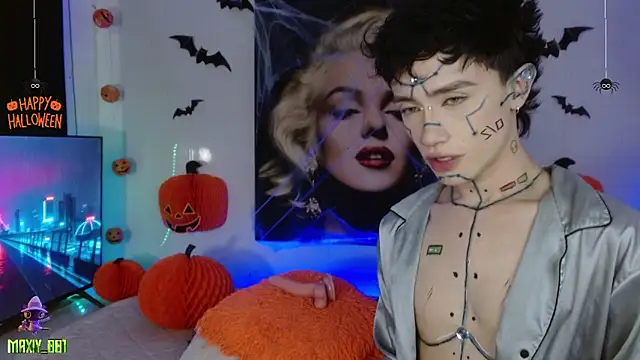 Snapshot of maxiy_001 chatting on October 13, 1:27 am maxiy 001 online show from October 13, 1:27 am