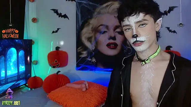 Snapshot of maxiy_001 chatting on October 21, 12:22 am maxiy 001 online show from October 21, 12:22 am