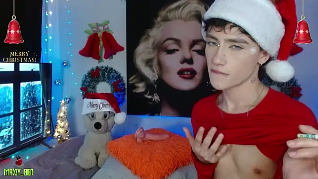 Snapshot of maxiy_001 chatting on December 3, 2:41 am maxiy 001 online show from December 3, 2:41 am