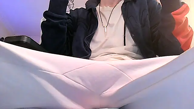 Snapshot of Bigone_uncut chatting on March 16, 4:11 pm Bigone uncut online show from March 16, 4:11 pm