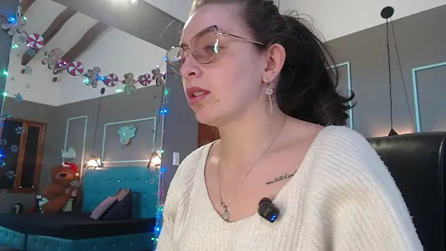  isaabellaa online show from December 18, 1:50 pm